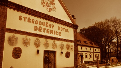 Medieval Hotel Dětenice ****